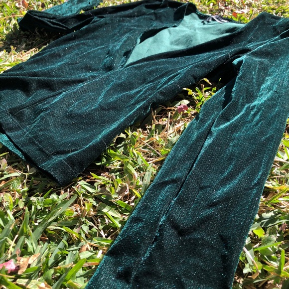 UO forest green long sleeve - Picture 3 of 10